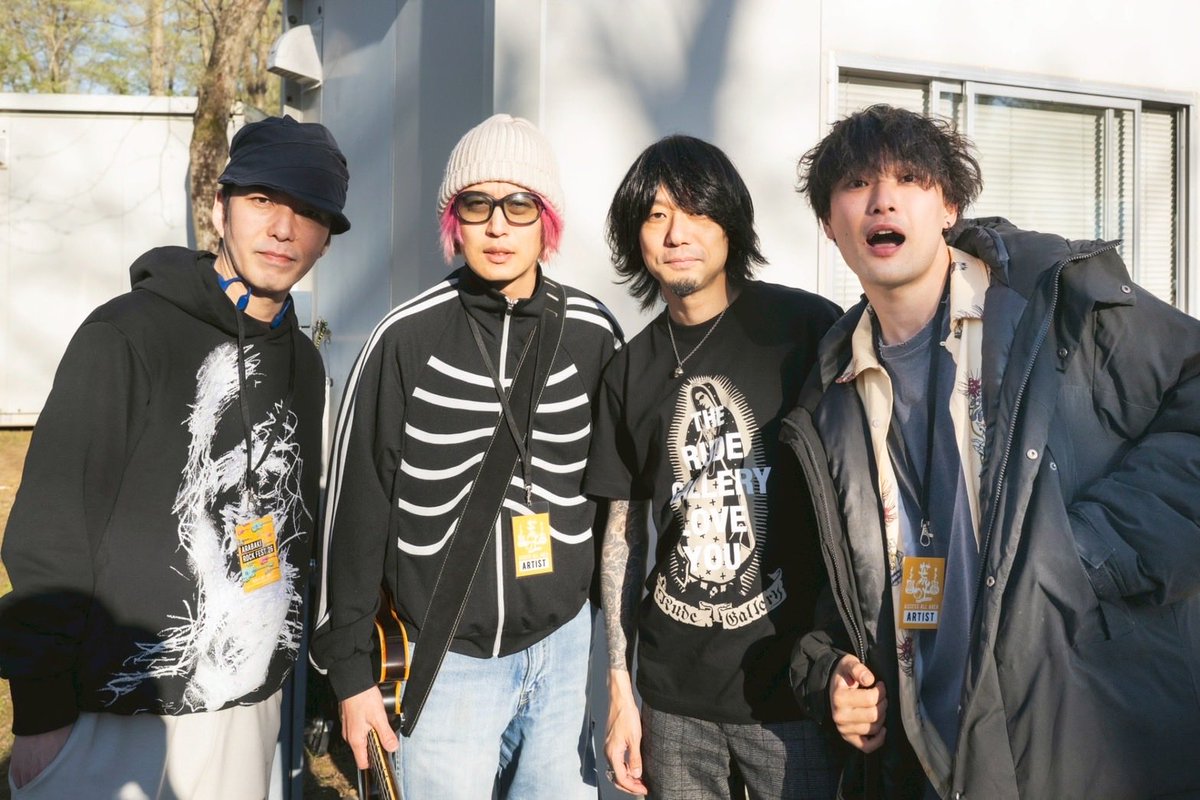 OJ_Japan's tweet photo. アラバキの思い出
左から
ストレイテナー 大山純
[Alexandros] 白井眞輝
ELLEGARDEN 生形真一
NELKE 伊藤 雅景
テナーのOJ ドロスのまーくん エルレのウブさん ネルケのマサカゲ様だ。
今回はエルレでの出演だからあえてNCISは書いてないぜ。 https://t.co/cJsMEUuEWb