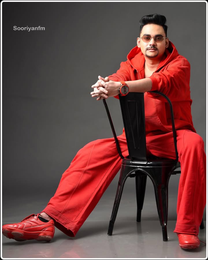 SooriyanFMlk's tweet image. வாழும் வரை விழித்திருந்தால்...
உன் கனவை யார் பறிப்பார்...
#Sooriyanfm #Musician #SamCS #Gallery #IndianCinema