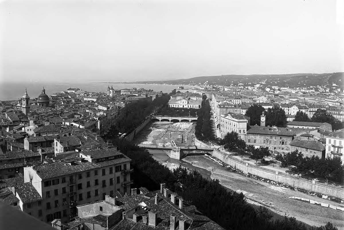 actualites_nrv's tweet image. Le 26 avril 1909, en présence du président de la République Armand Fallières et de Georges Clemenceau, président du Conseil, pose de la première pierre (de la Turbie) du Lycée de Nice qui ne sera baptisé Masséna qu'en 1963.

#Nice #NiceRendezVous® #Nice06