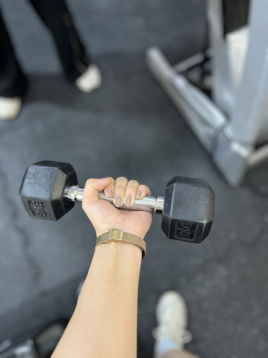 dark mood🎒 tweet media