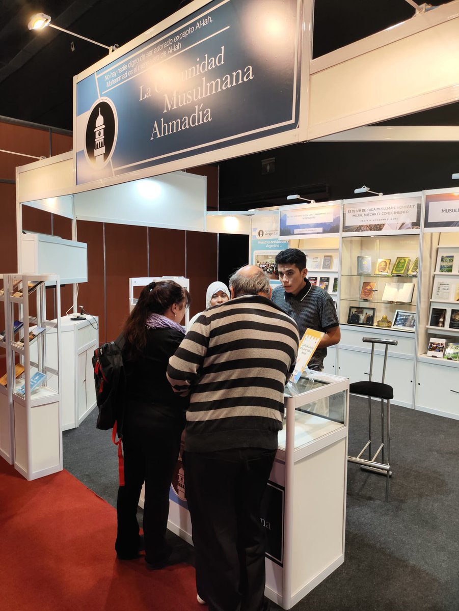 AhmadiaArg's tweet photo. Ya estamos en la Feria del Libro 🙌
Pabellón Ocre, Stand 3217.
23 de abril al 11 de mayo.
Vení a conocer nuestro stand.
#FILBA
@ferialibro_ba https://t.co/tv5A6vlc2N