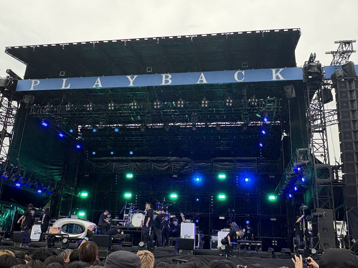 marupeke0131's tweet photo. めっちゃ近くに行けるフェス…だったけど、そろそろ界隈の人達にバレてきたのか、近くに行くのが難しくなってきた…。
#playbackfes2026 #UVERworld #舞鶴 https://t.co/LTCSVQfqdP