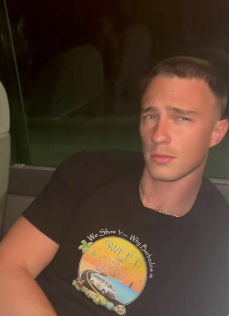 Woodsy Corner. tweet media