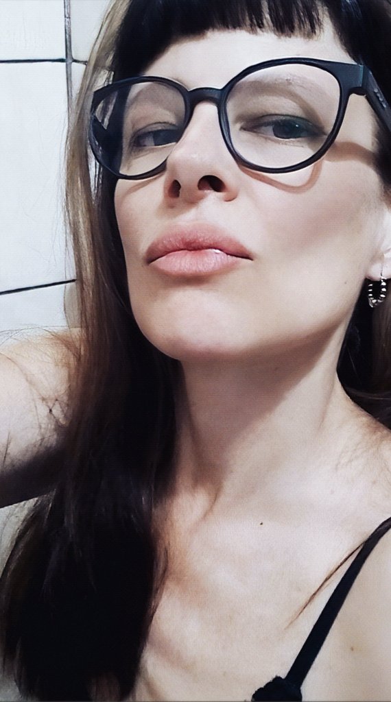 lisalunares's tweet image. ¿Dónde usas los dientes mi amor? 🎶🎶 #Domingo 🌈❣