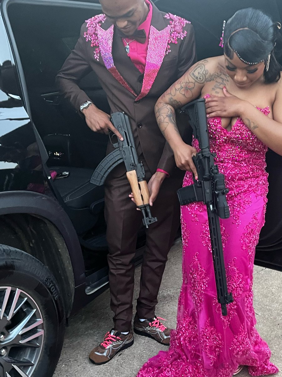 keniyaafinsta tweet media