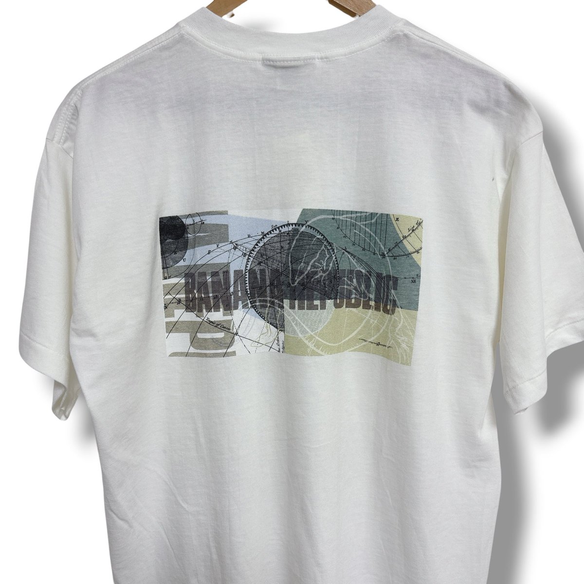 vqOmCVSJMerNN2m's tweet image. 【これ出ない】90s banana republic dead stock 

size : L
コンディション、雰囲気良好

プリントのバランスかなり良い個体です

1点物なので早い者勝ち👇
watta5808.base.shop

#古着 #ヴィンテージ #90s #90年代　#バナナリパブリック　#バナリパ　#usa製　#アメリカ製　#シングルステッチ