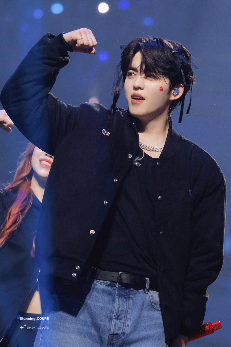 Stunning.COUPS tweet media