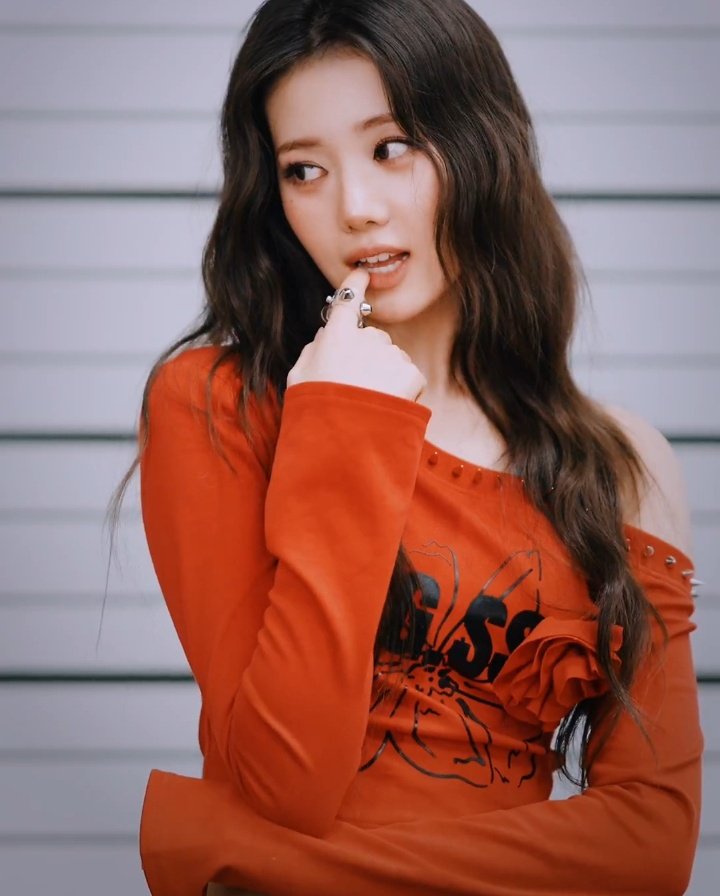 rorathinkr's tweet photo. she ready for this comeback

ROCHISA MOVING POSTER
#7Days_left_till_Choom
#RORA #BABYMONSTER https://t.co/5Dr9Psv0gr