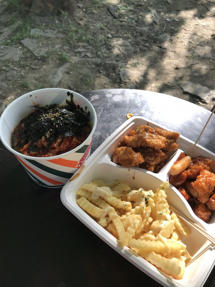 fishband_'s tweet photo. 잘 놀다 갑니다
어썸..🤘 https://t.co/hwfUt6FMBF