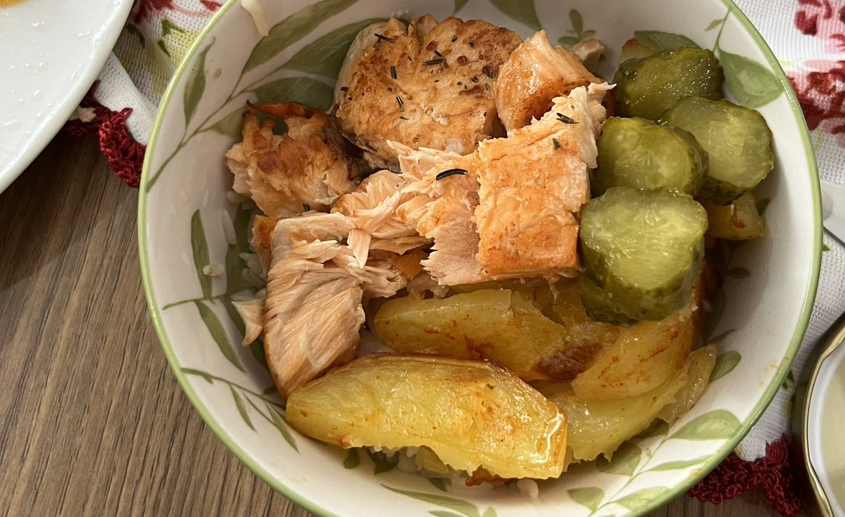 nat deli karyeli tweet media