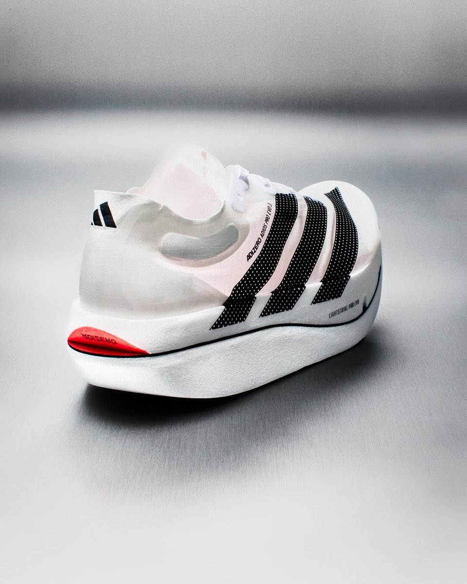 Nice Kicks tweet media