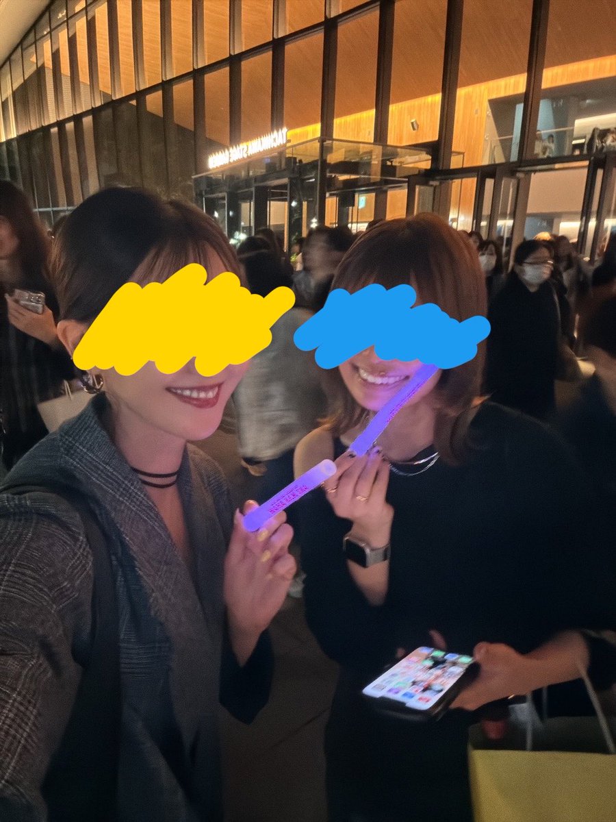 ___18877___'s tweet photo. 1列目潰れで実質２列目ド下手だったけど気持ちはいつでも最前‼️OSAKANの時の錦戸亮がエロがりすぎてて女超えてメス超えて女(にょ)でした‼️
でもいーかげんセトリは考え直して🫩💢そして髪の毛はこちらが課金するんで頼むから一回カットさせてください💇‍♂️💢
#ONEMANSHOW https://t.co/c6aXw6H0sD
