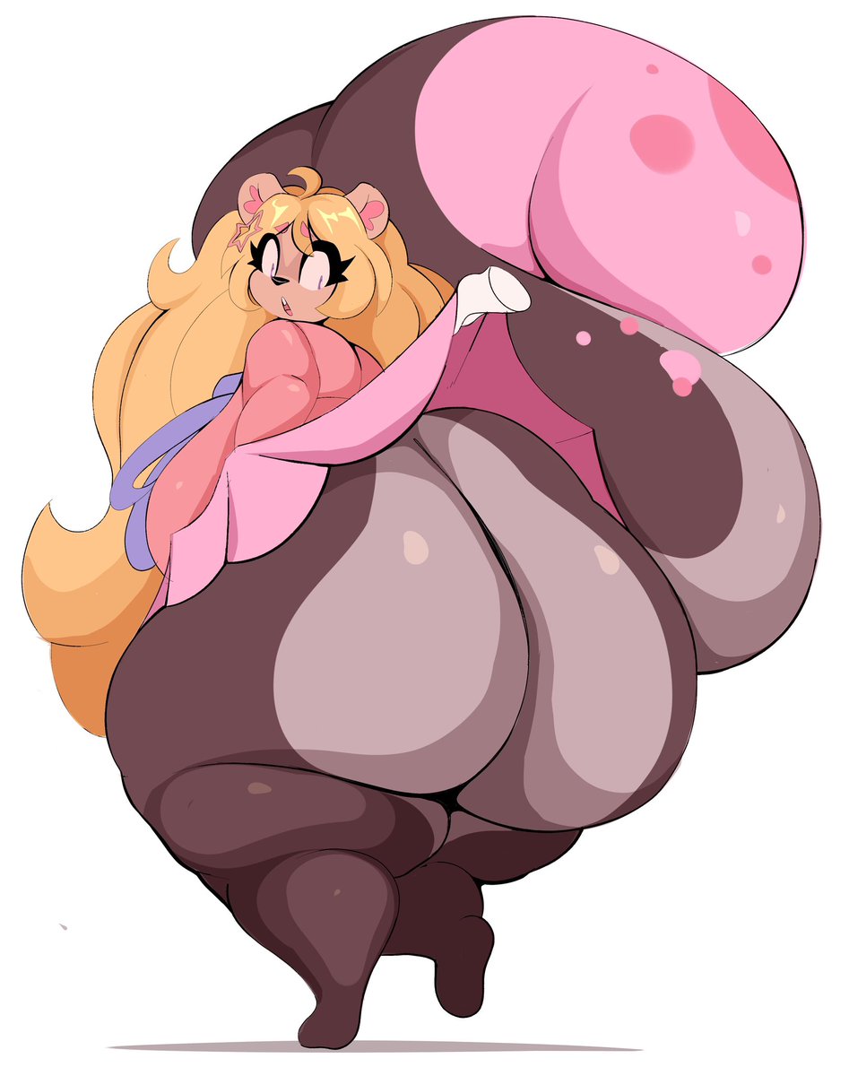 bimbo squirrel booty 🔞 tweet media
