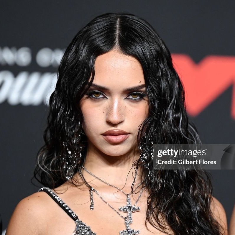 gia tweet media