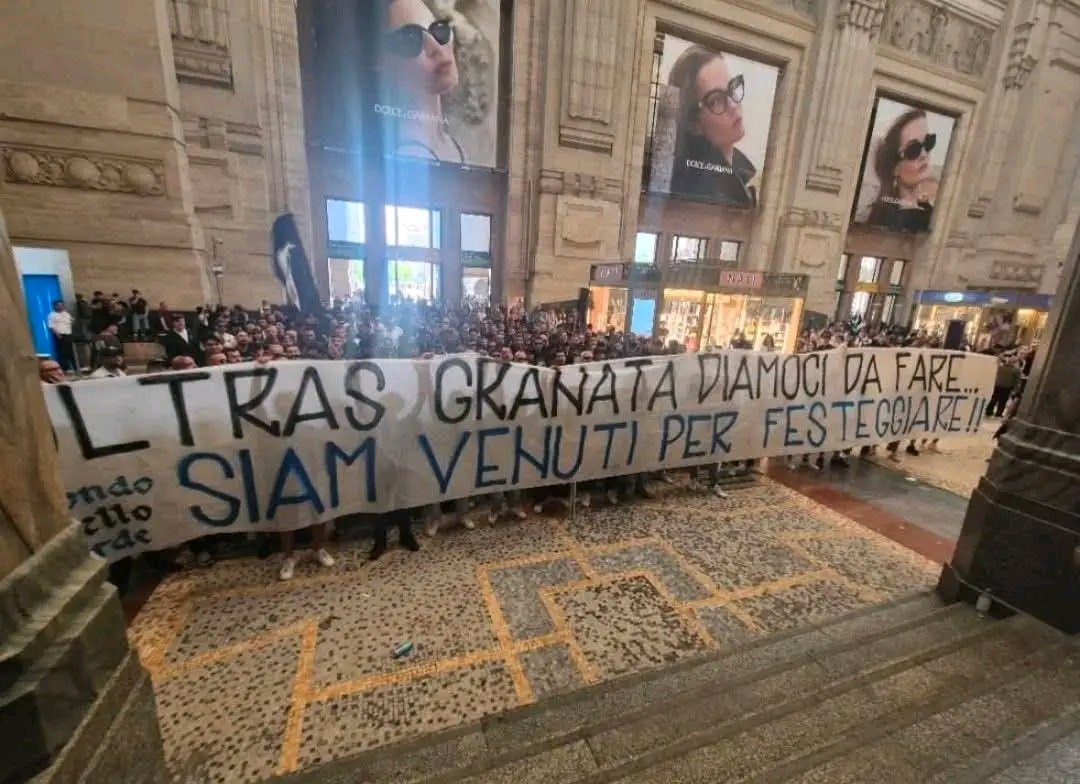 ILTOROSIAMONOI's tweet photo. https://t.co/b0DGwQ9PSZ