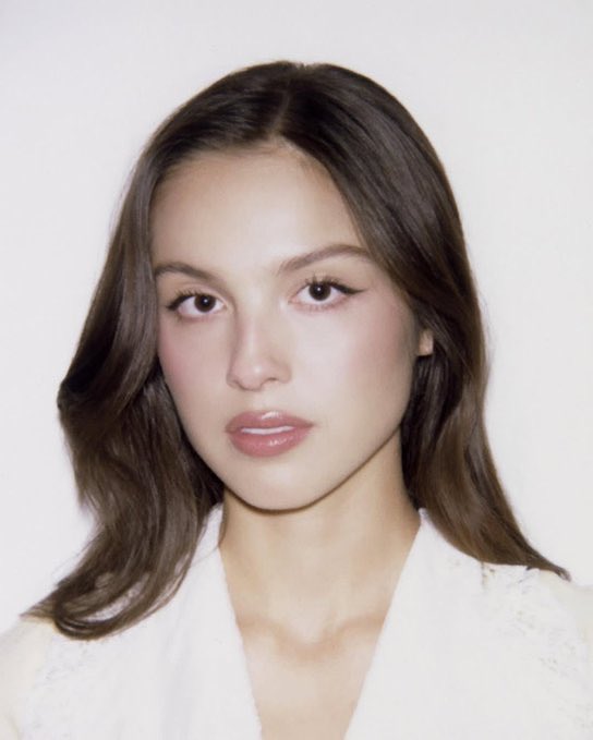 Olivia Rodrigo Charts tweet media