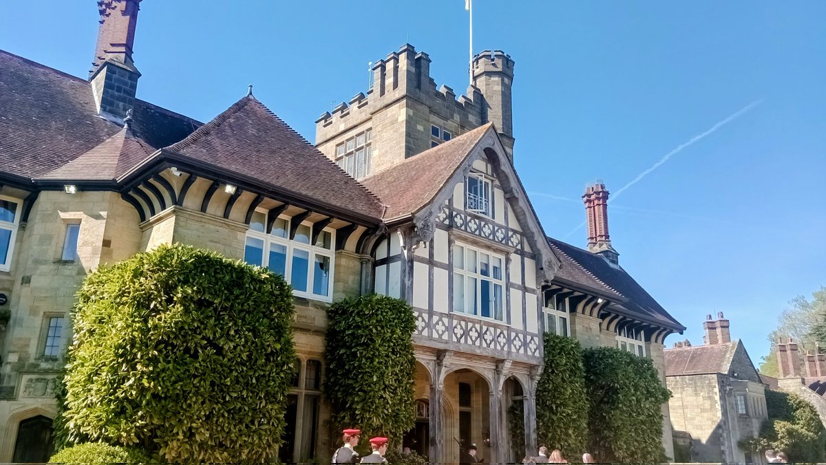 MarkEBarden's tweet photo. At Cowdray Park for a beautiful wedding yesterday... https://t.co/ac63L6rN0Z