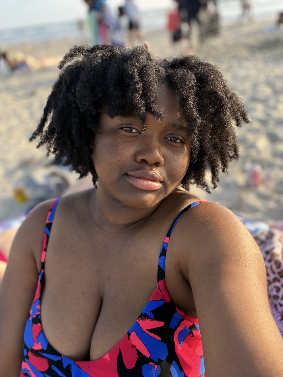 Teletuby (tinkywinky) tweet media