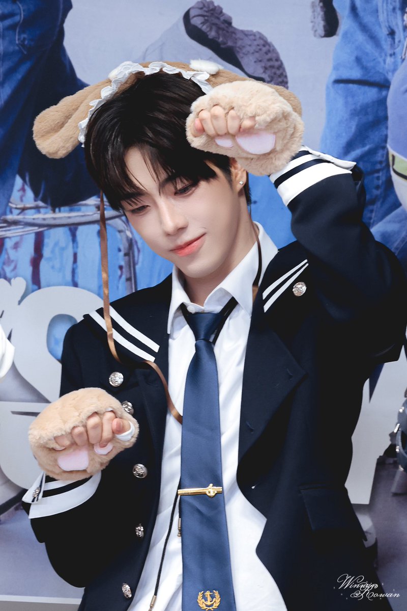 Winwin_rowan tweet media