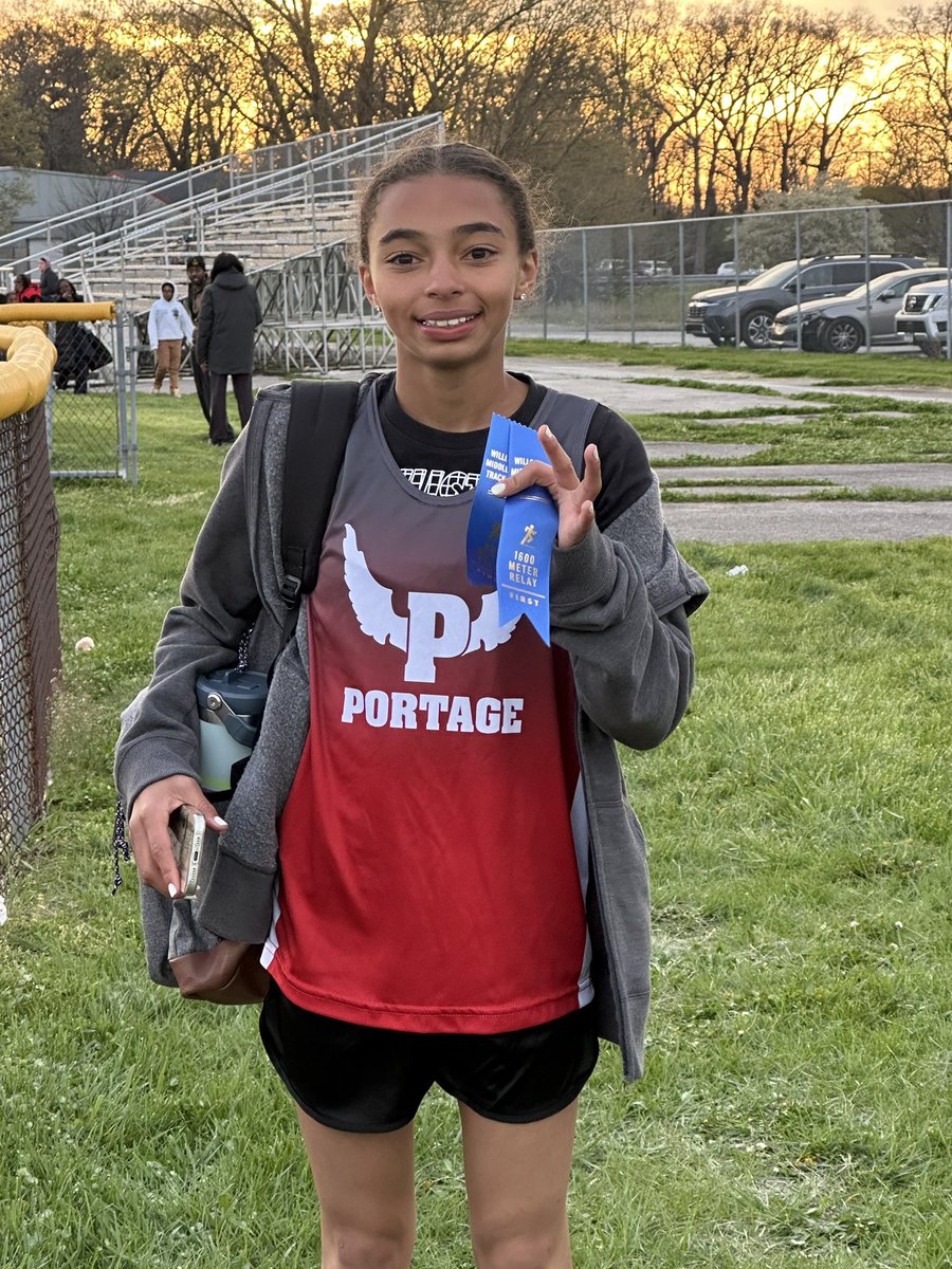 KarrissaMc2032's tweet image. Good 1st week of 6th grade middle school track I took 1st twice in the 4x2 relay and 1st twice in the 4x4 relay #portage #trackseason