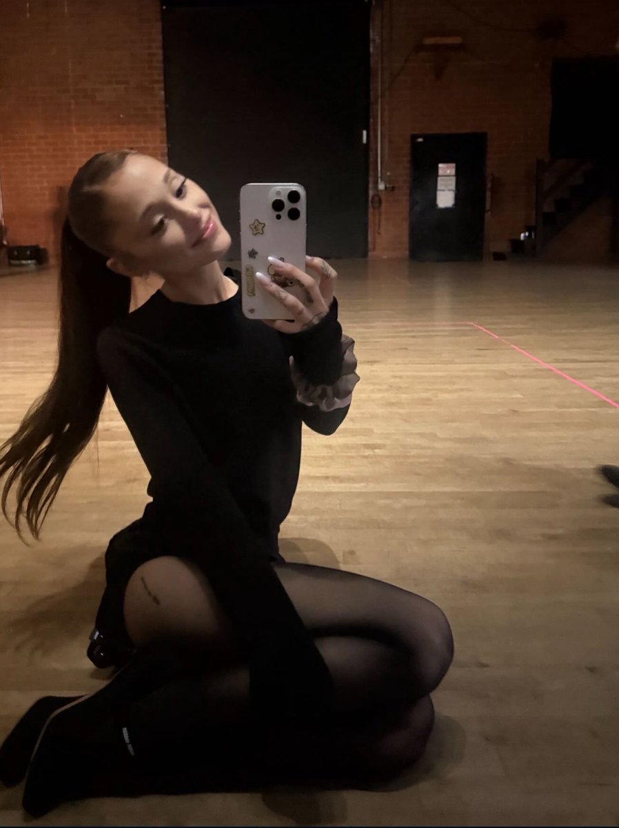 TeamArianaBE's tweet image. #PHOTOS: Ariana via Instagram : ♡