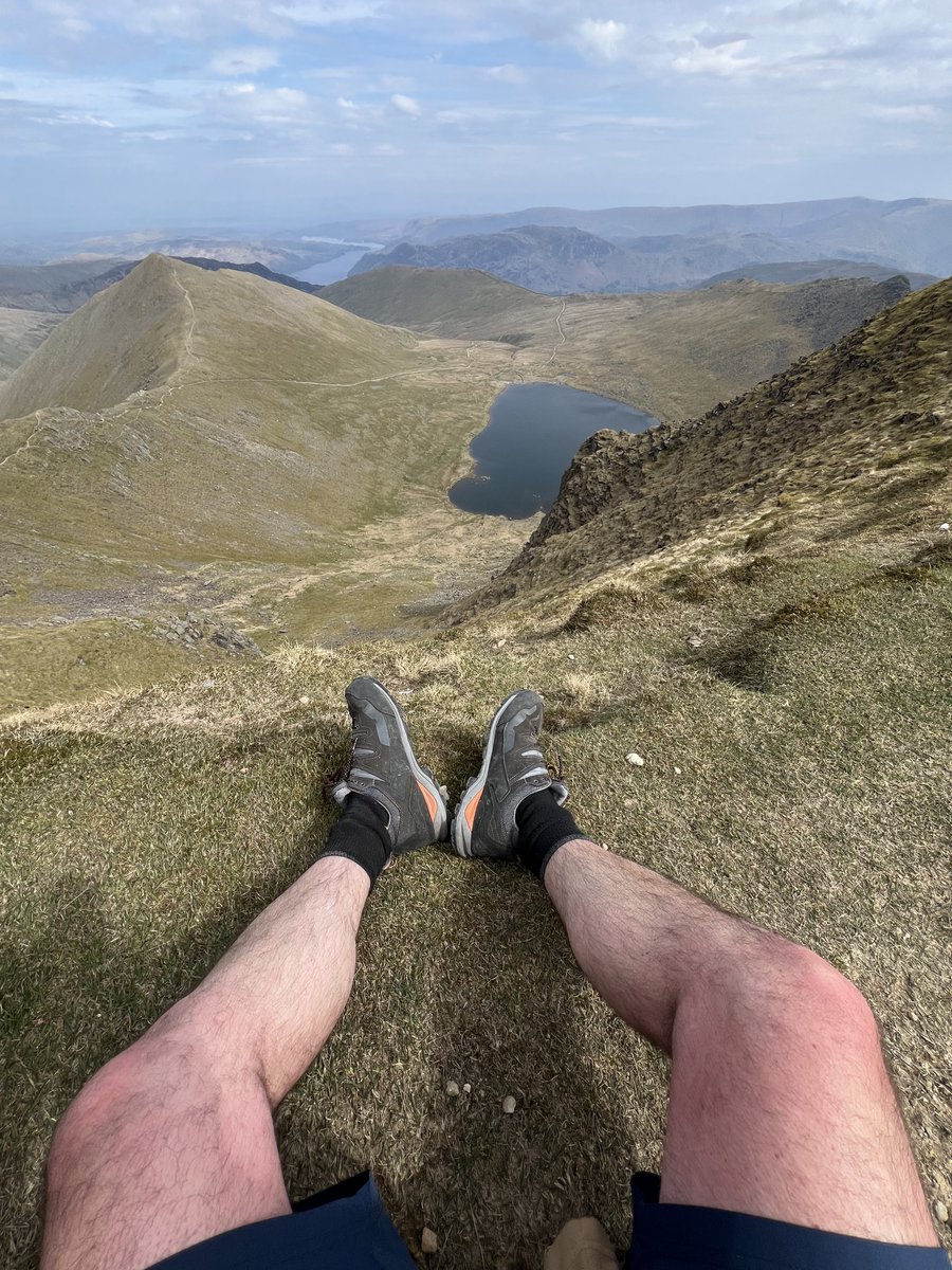 Manclee's tweet image. Lovely day on the fells, breaking in my mate on his first visit to the #Lakeland Fells. Seat Sandal via Tongue Gill onwards to Dollywagon Pike, Nethermost Pike and  Helvellyn. Descent to Wythburn.  #Wainwrights second round 56/214 @WainwrightRocks @Wainwrights214