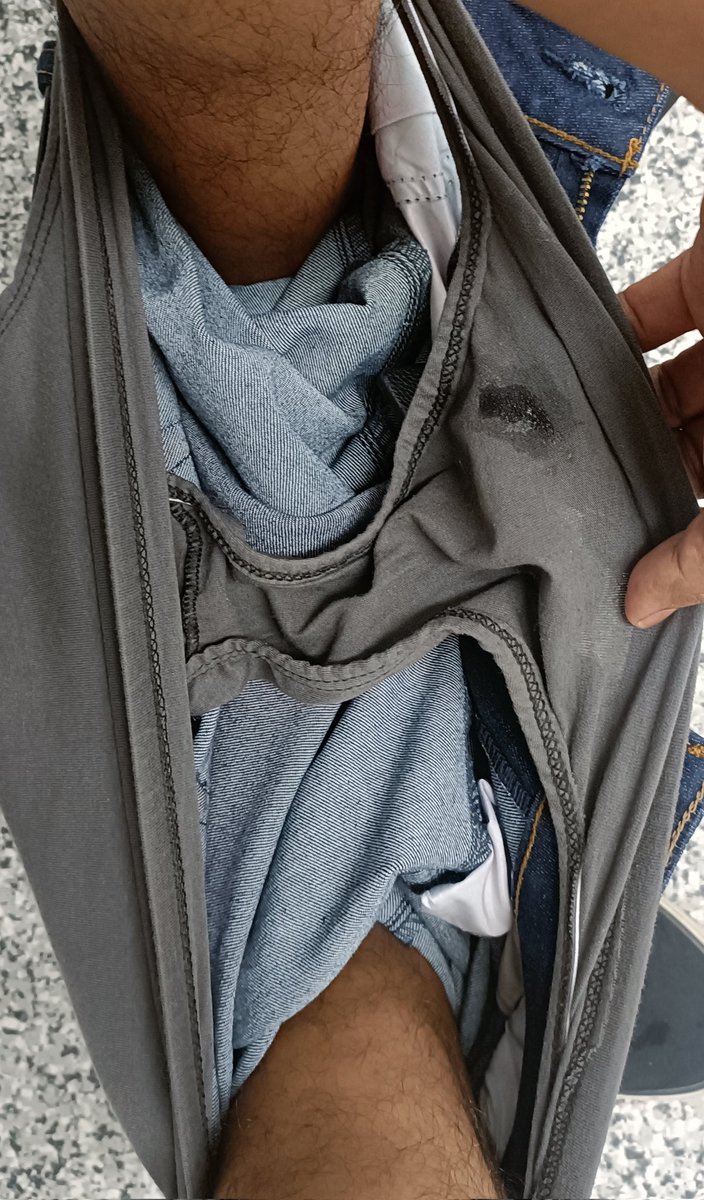 naimjafet93's tweet photo. Me calienta tomar fotos y pasa esto, también a ustedes les pasa ? Comentén
#bultosmaduros #brief #machos #pelos #lechedemachos #morbo #trusa https://t.co/TlLL2fwTv2