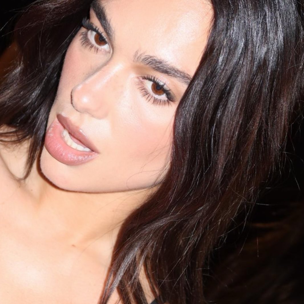 Dua Lipa Hungary (Fan) tweet media