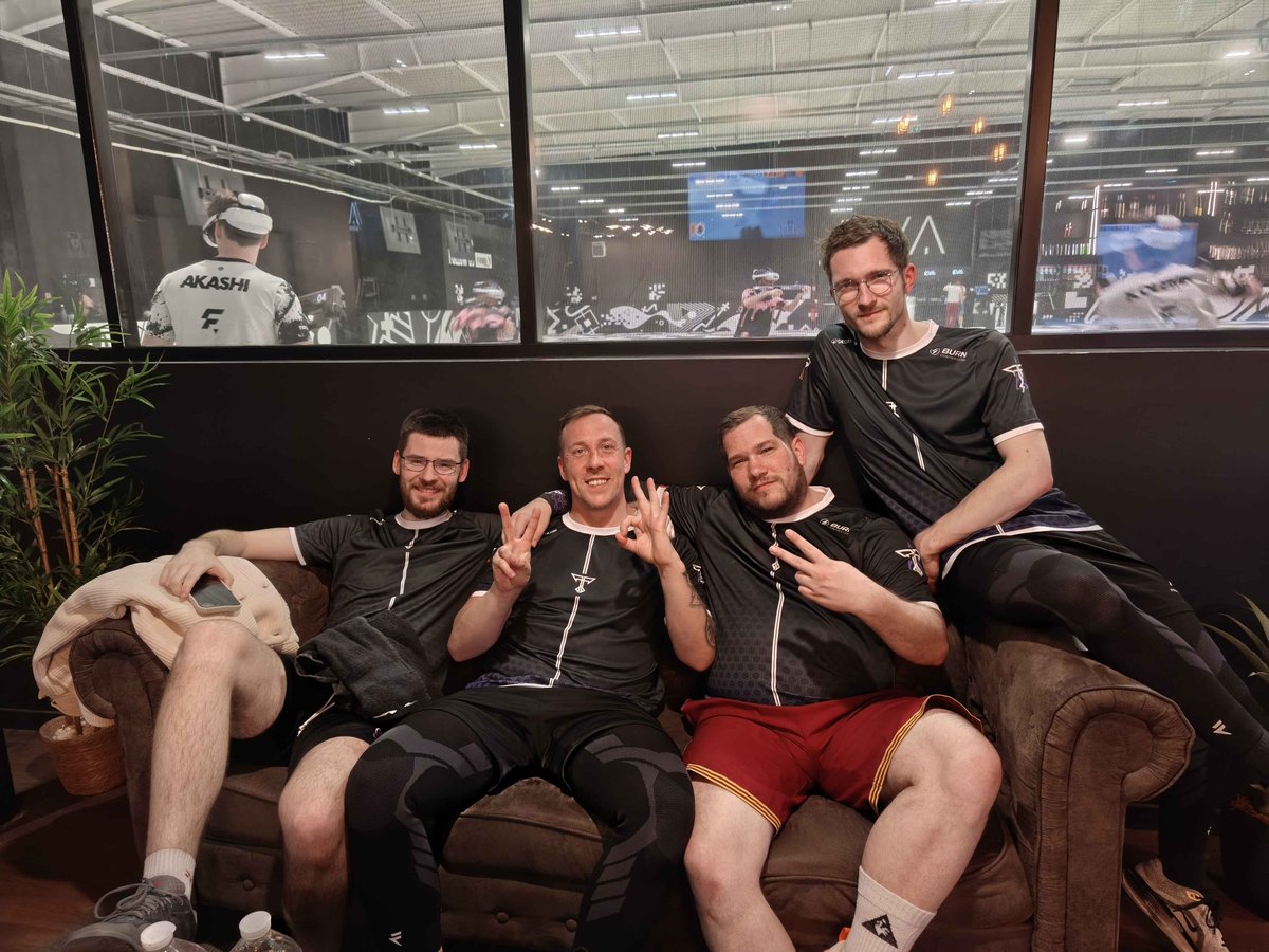 TSKOfficiel's tweet image. 🔥Bret Cup - Quart de finale 🔥

Top 1 de notre poule on est au taquet pour le prochain match !

Venez nous soutenir sur la chaîne Twitch d'Eva Brétigny Sur Orge ! 

On compte sur vous ! 💜

#TeamTSK #EVAVR #Esport