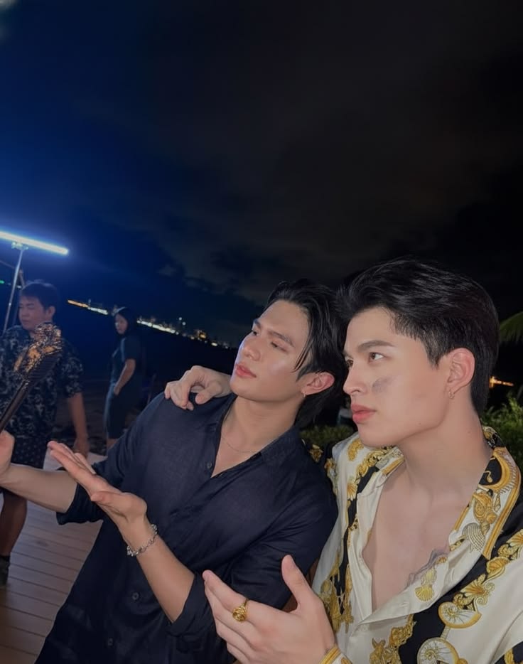 WHAT IFF Marz_marz (Westie) tweet media