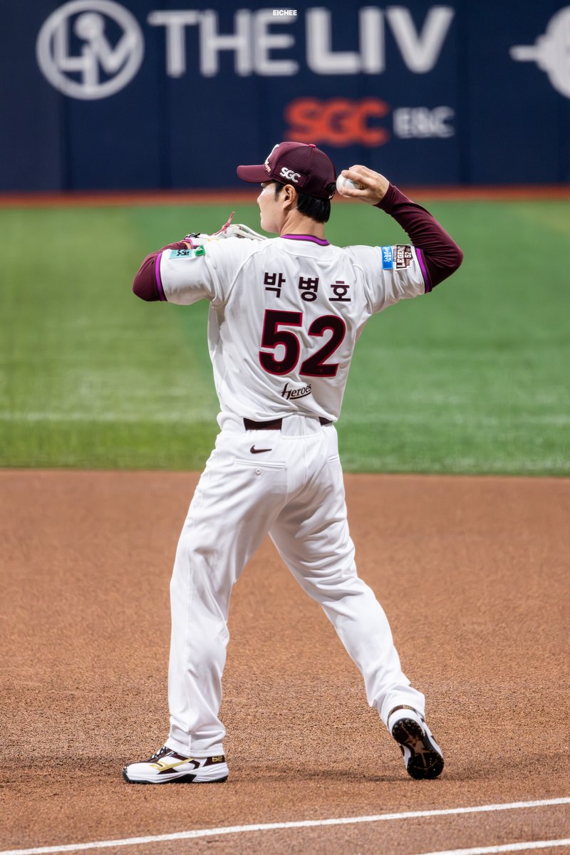 eichee_h's tweet photo. 이 순간을 위해 얼마나 먼 길을 돌아왔는가 https://t.co/pqTCYIs41L