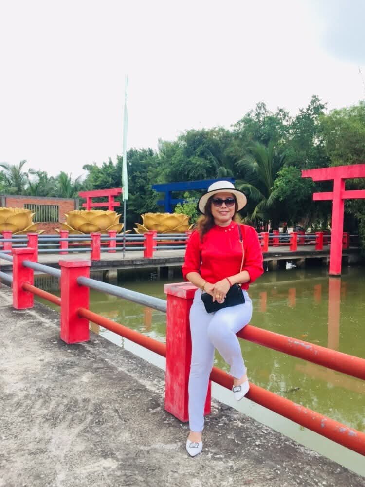 Cô Giáo Cấp 2 tweet media