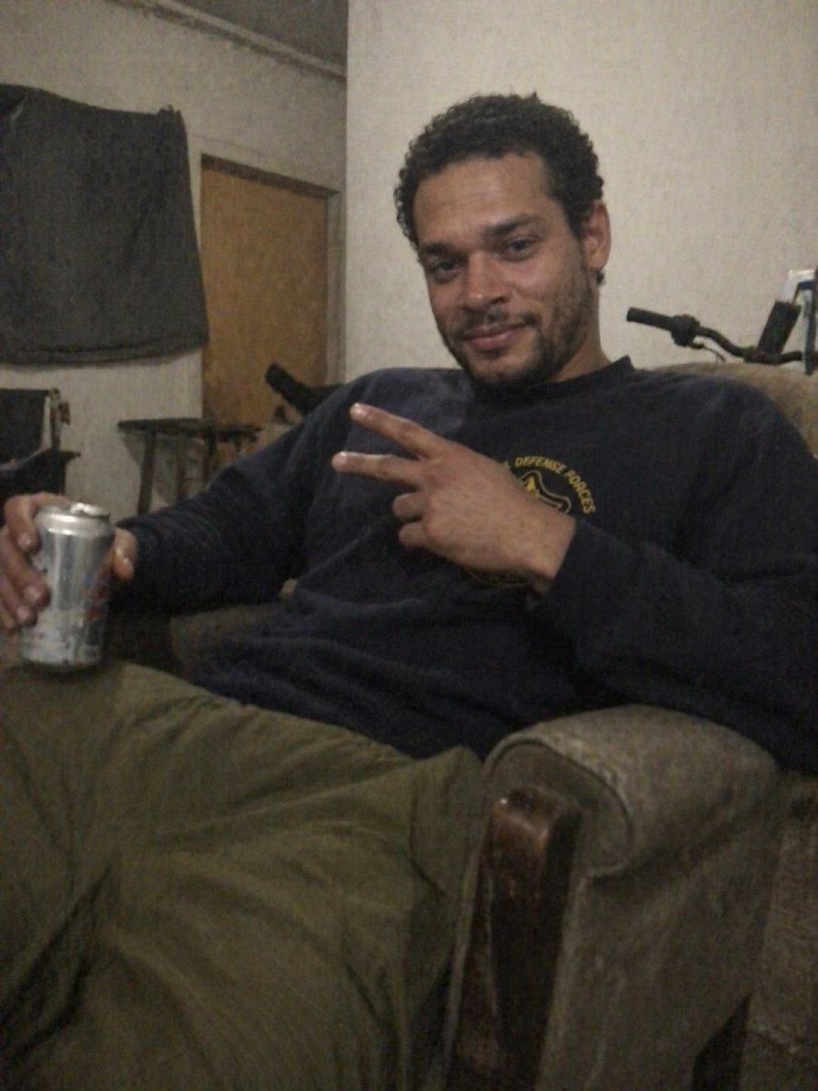 Anonymous tweet media