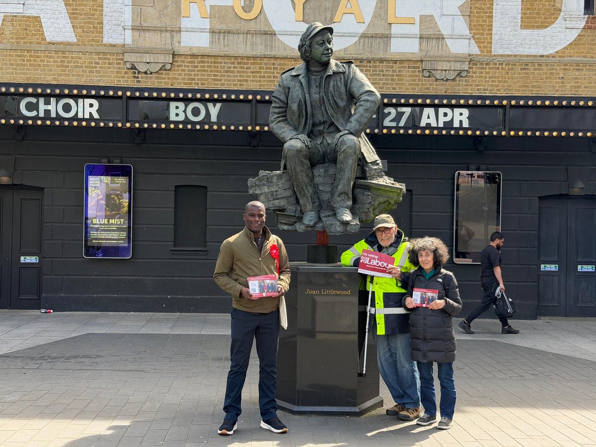 James_Beckles's tweet image. Good Sunday canvassing session in #Stratford speaking with residents about the importance of voting #Labour on 7 May! Only Labour can deliver for residents in Stratford and #Newham.🌹🗳️ 

Other parties will promise the world but we have a track record of local achievements.