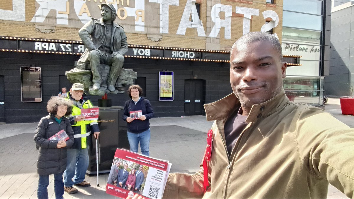 James_Beckles's tweet image. Good Sunday canvassing session in #Stratford speaking with residents about the importance of voting #Labour on 7 May! Only Labour can deliver for residents in Stratford and #Newham.🌹🗳️ 

Other parties will promise the world but we have a track record of local achievements.