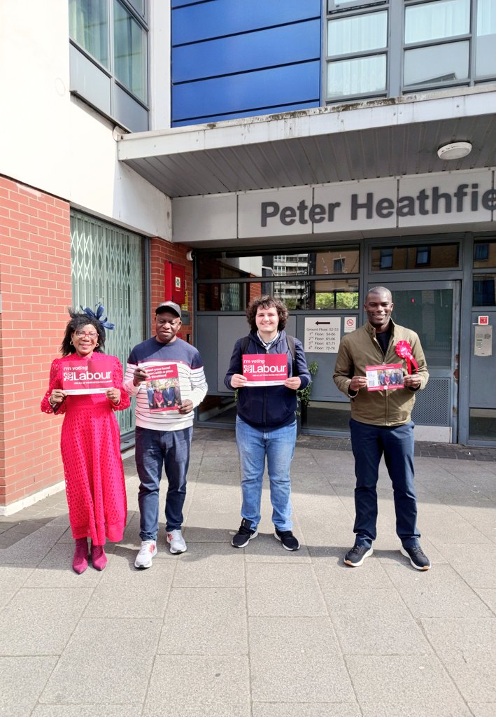 James_Beckles's tweet image. Good Sunday canvassing session in #Stratford speaking with residents about the importance of voting #Labour on 7 May! Only Labour can deliver for residents in Stratford and #Newham.🌹🗳️ 

Other parties will promise the world but we have a track record of local achievements.