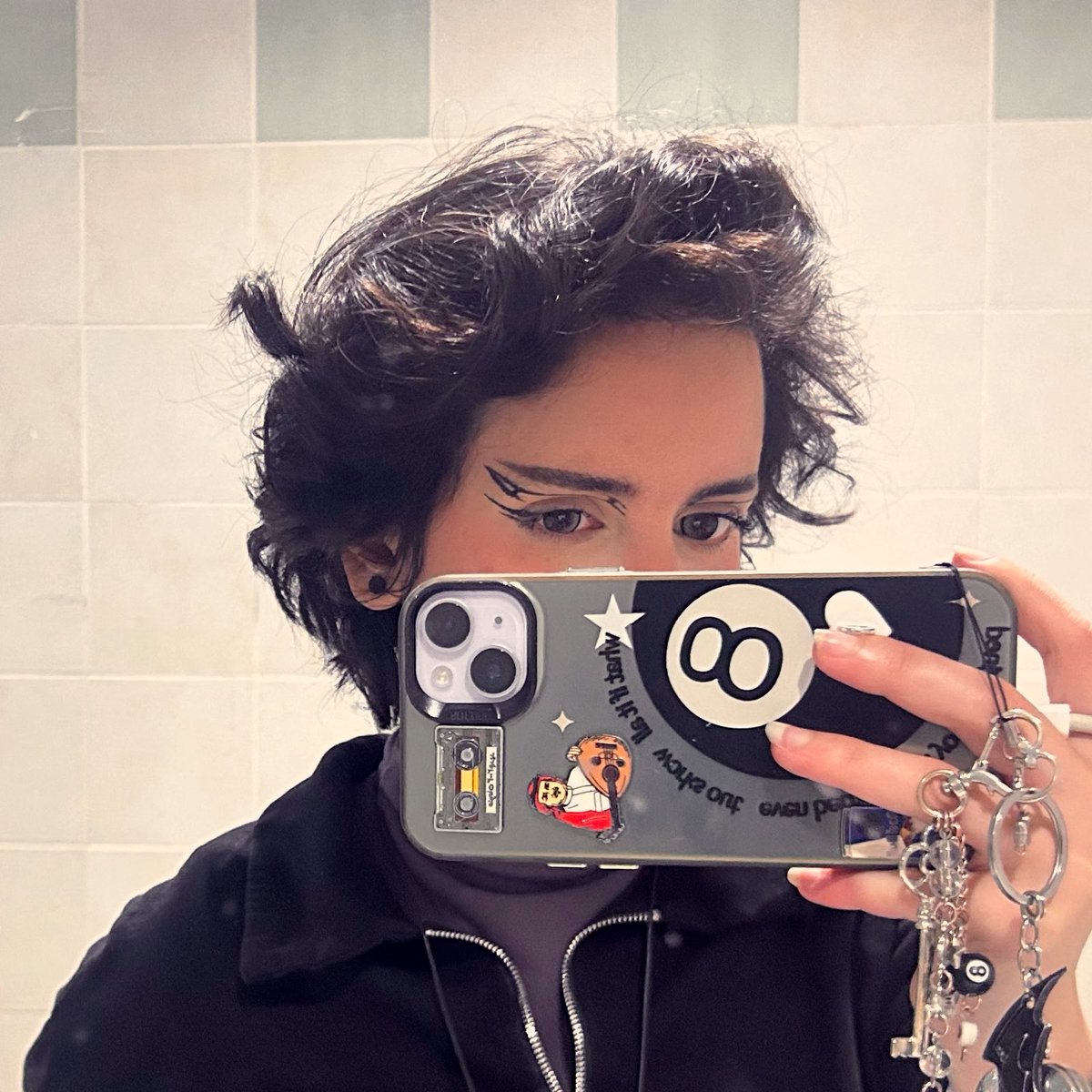 🦂 tweet media