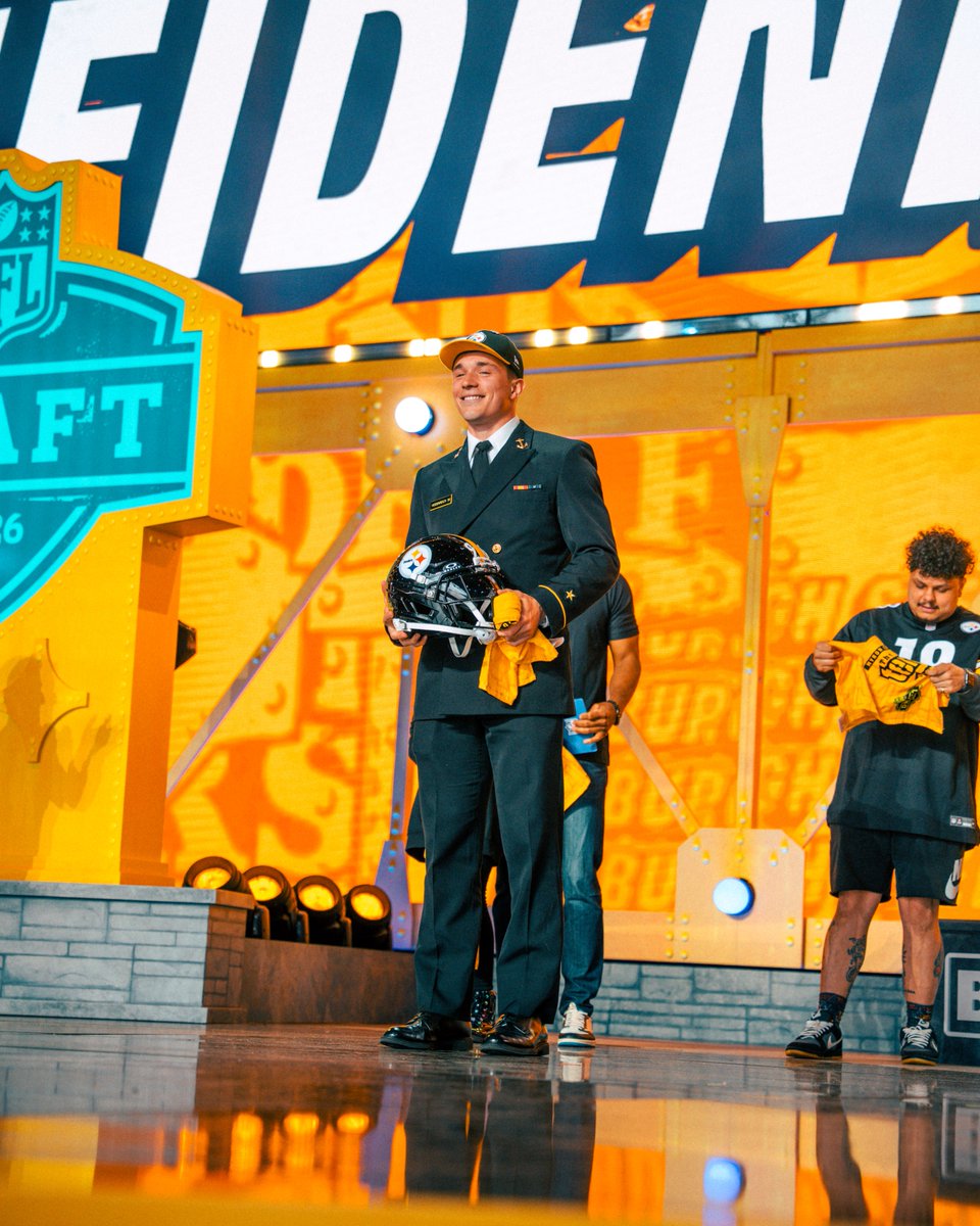 NavyFB's tweet image. the newest Steeler

#GoNavy | #RollGoats