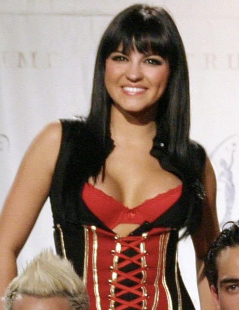 Central Maite Perroni tweet media