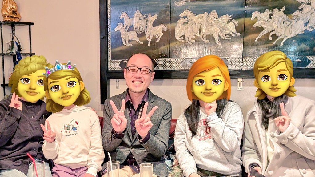 pluspixel_yoshi's tweet image. 岡山アニカラ オフ会 開催🎉

✅日時：5/2(土) 11〜15時
✅費用：2,000円(2ドリンク込)
✅人数：3名から開催
✅場所：倉敷市阿知1-15-21 2F 月紬

アニメ･特撮･ゲーム･声優ソング好きでカラオケを楽しもう🎶

初めましての方も大歓迎✨ 申し込みはDMにて📨

#岡山県 #カラオケ #オフ会 #アニソン