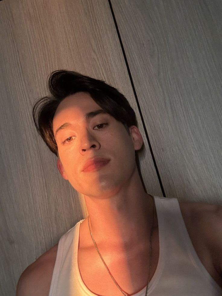 Zaku | AU on pinned📌 tweet media