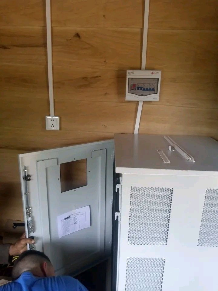 Llegan sistemas solares fotovoltaicos a viviendas aisladas de zonas intrincadas del Plan Turquino en #TrinidadDeCuba. 
#SanctiSpíritusEnMarcha 
#LaPatriaSeDefiende
<a href="/dei/">troska</a>