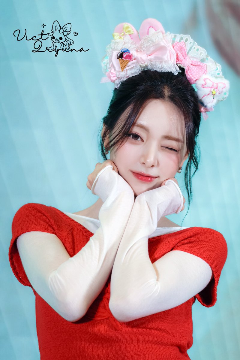 VictQryuna tweet media