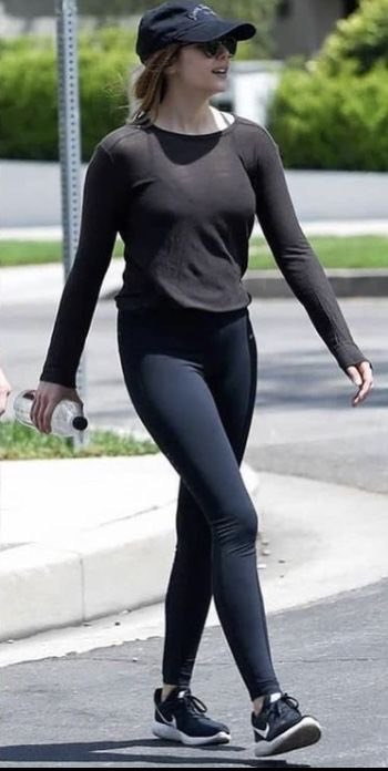 ElizabethOlsen.xo tweet media