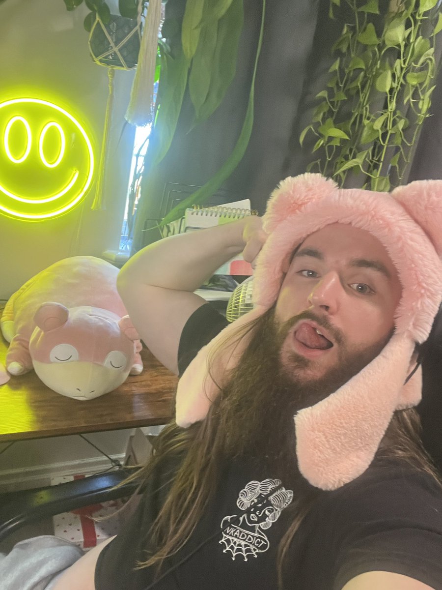 Clover and Zaddy tweet media