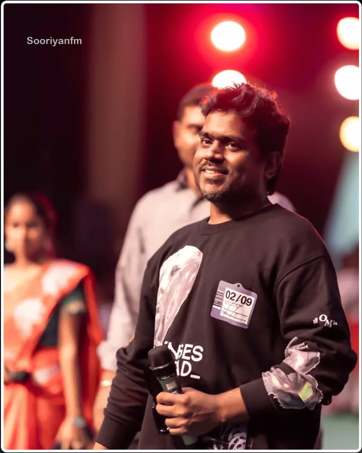 SooriyanFMlk's tweet image. நான் உங்கள் தோழன்...
நீ எந்தன் நண்பன்...
பிரிவே இல்லையடா...
#Sooriyanfm #Musician #YuvanShankarRaja #Gallery #IndianCinema