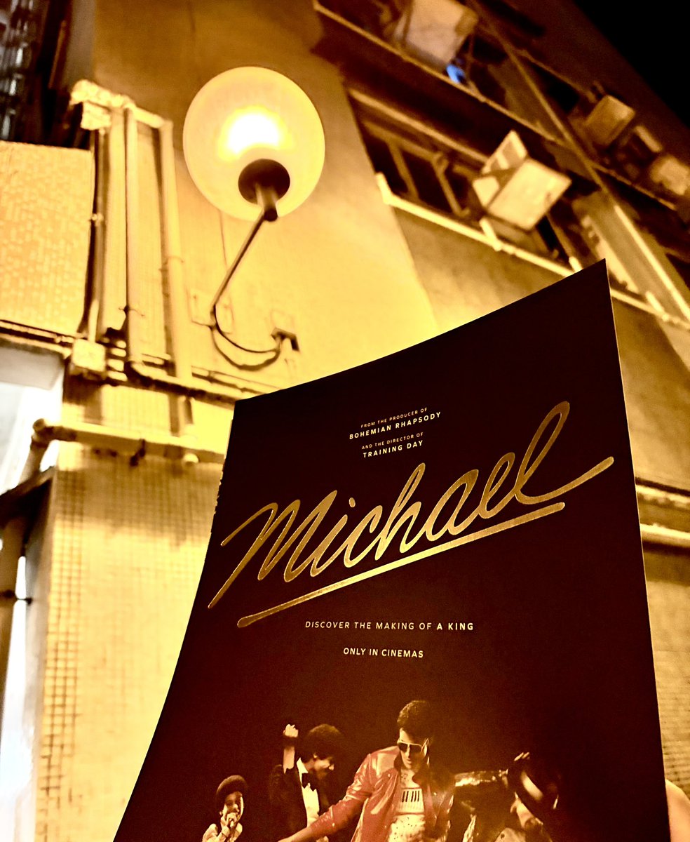 LHKASKCAT's tweet photo. 我喜歡，能理解有爭議但真的很感動
看了michael jackson https://t.co/8qYTVU5rdz
