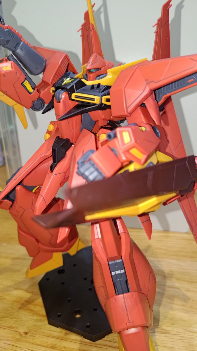 bangdoll__0710's tweet image. #RE/100
 #BAWOO
 #バウ
塗料をこぼして体全面に浴びたに湯呑みを割ったり……
大変な一日でした