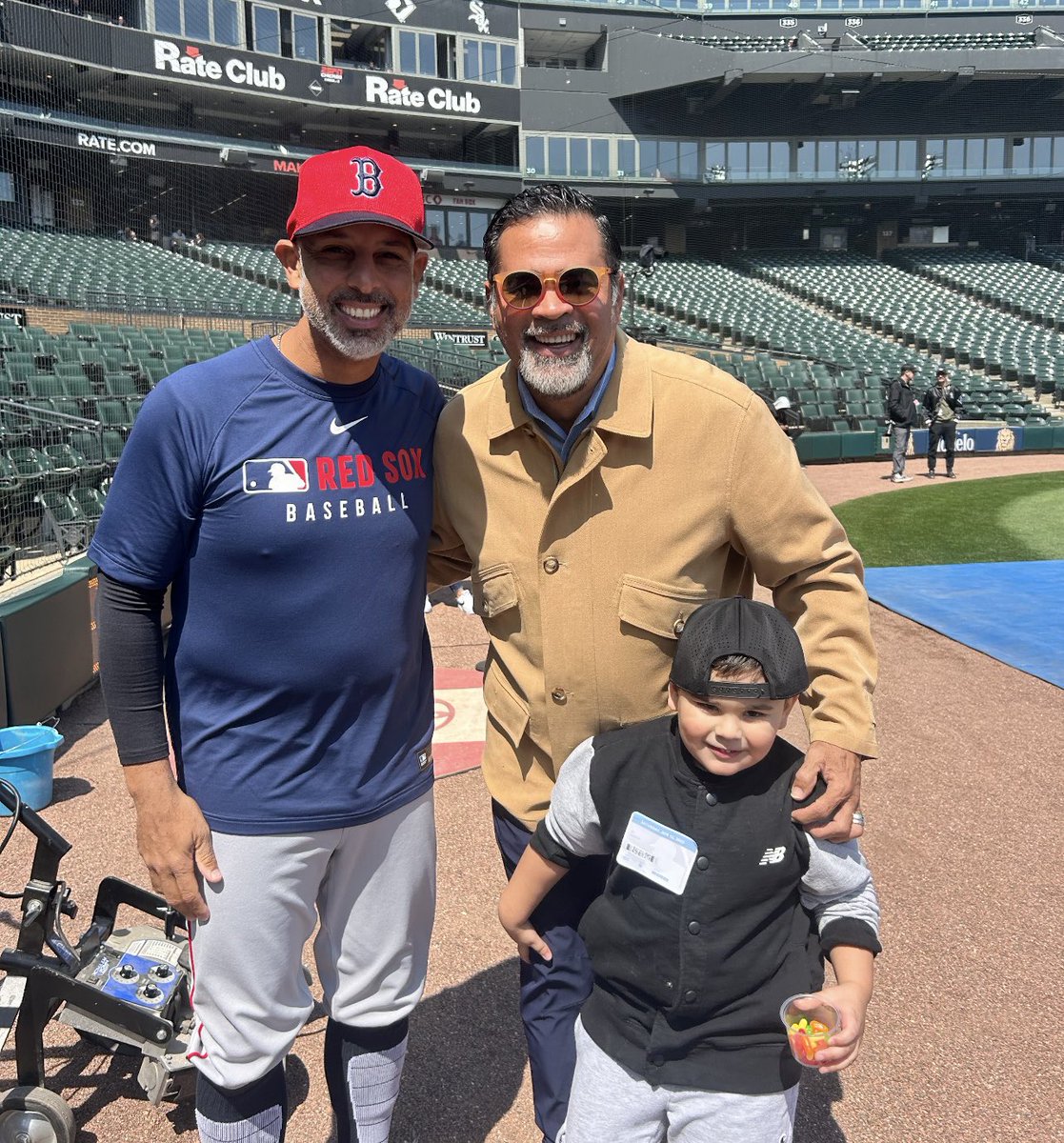 Ozzie Guillen tweet media