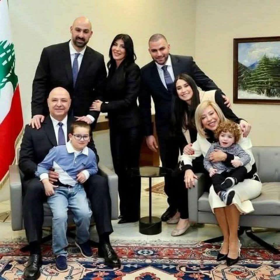 9__ha's tweet photo. الله يفجعك بعيلتك دمن مش اغلا من دم اطفال و اهل الجنوب https://t.co/katrXFtZ8j